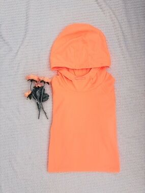 Under Armour Threadborne Siro Running Hoodie Neon Coral thumbholes zip pocket XL